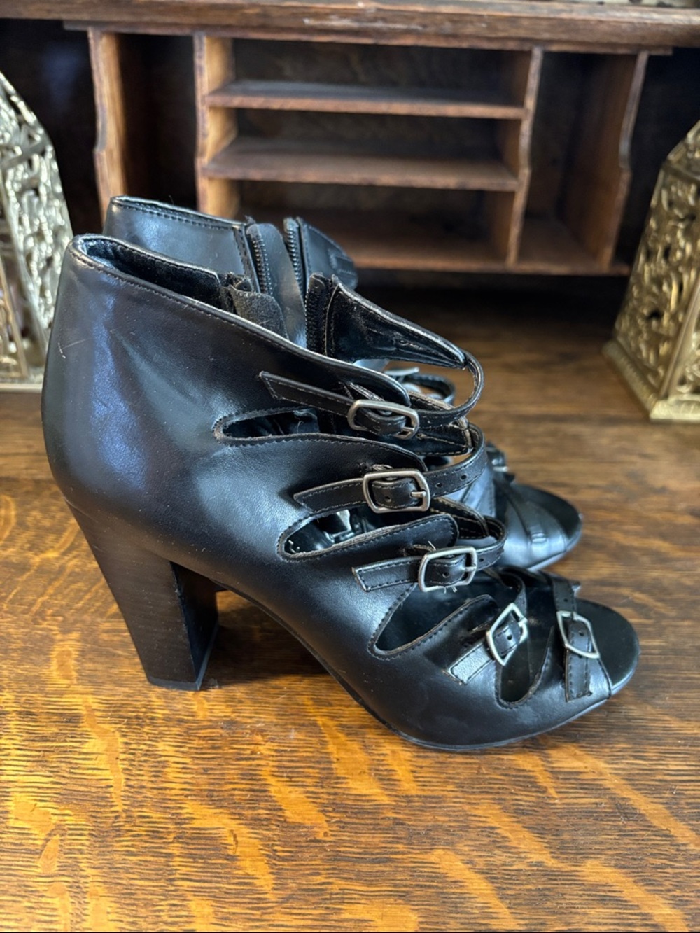 Chinese Laundry Black Buckle-Strap Chunky Heel Sandals